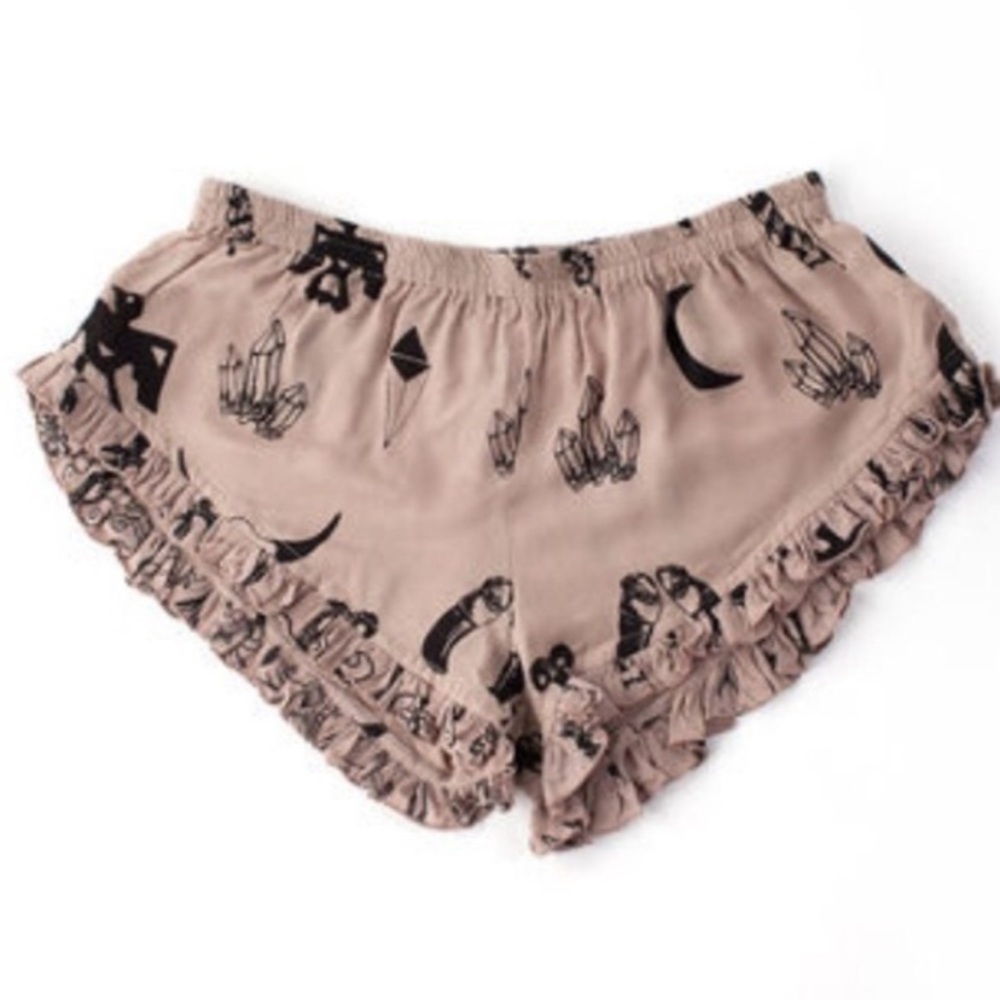 Spell and the Gypsy thunderbird shorts